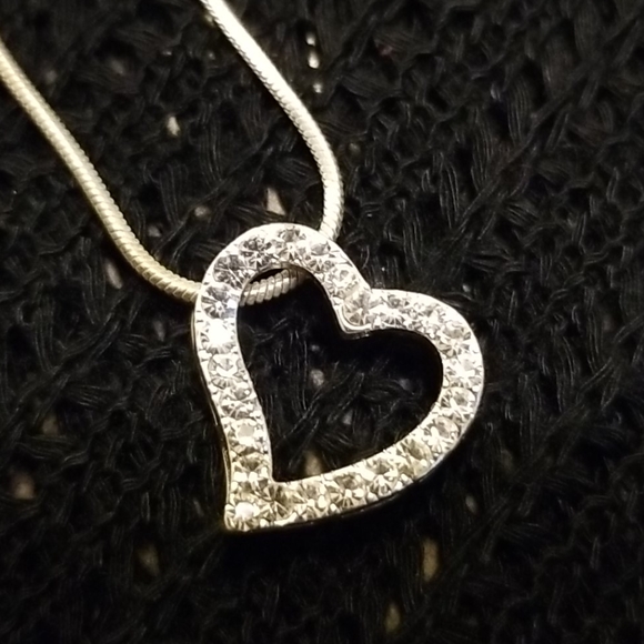 Heart with chain - Picture 2 of 4